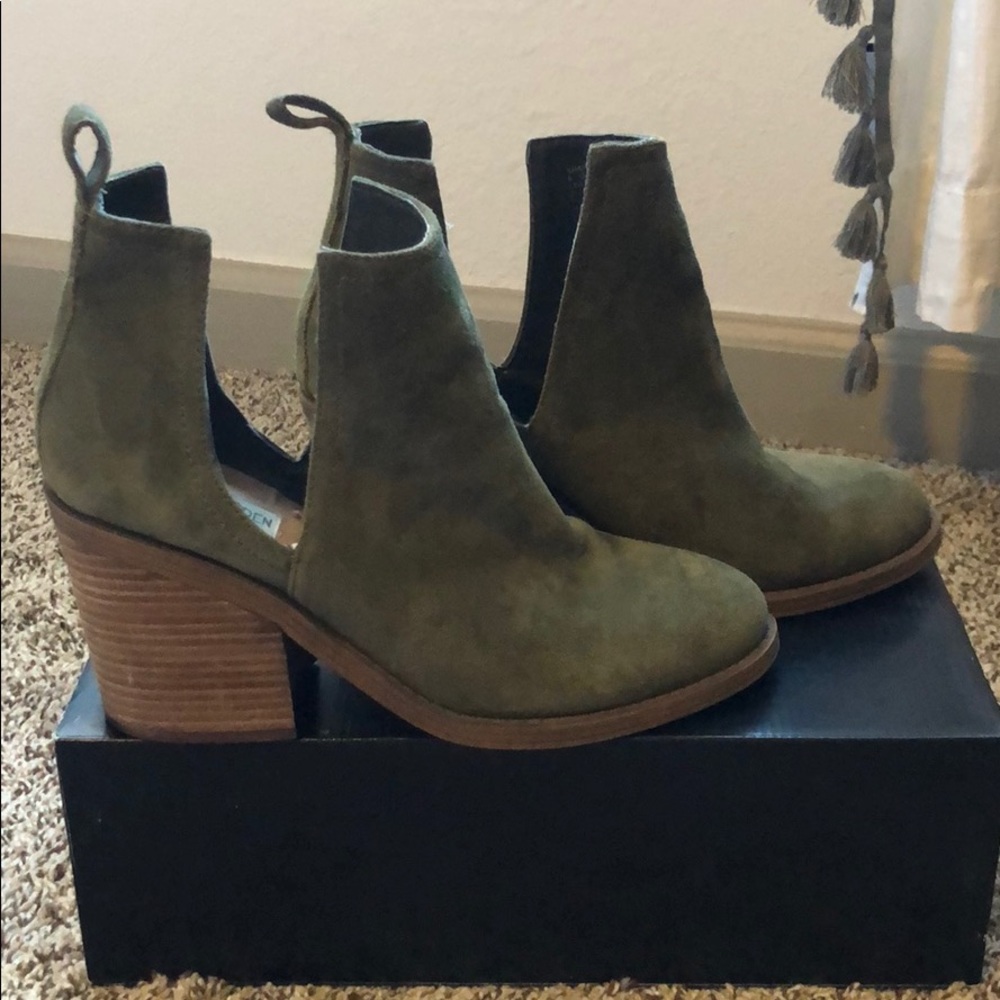 Steve Madden Booties - Picture 5 of 6